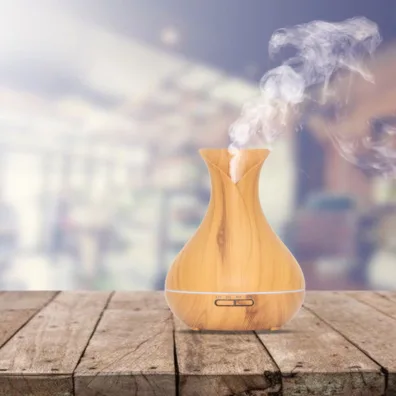 Vitality Pro ultrasone aroma diffuser in licht hout - grootste reservoir van Nederland