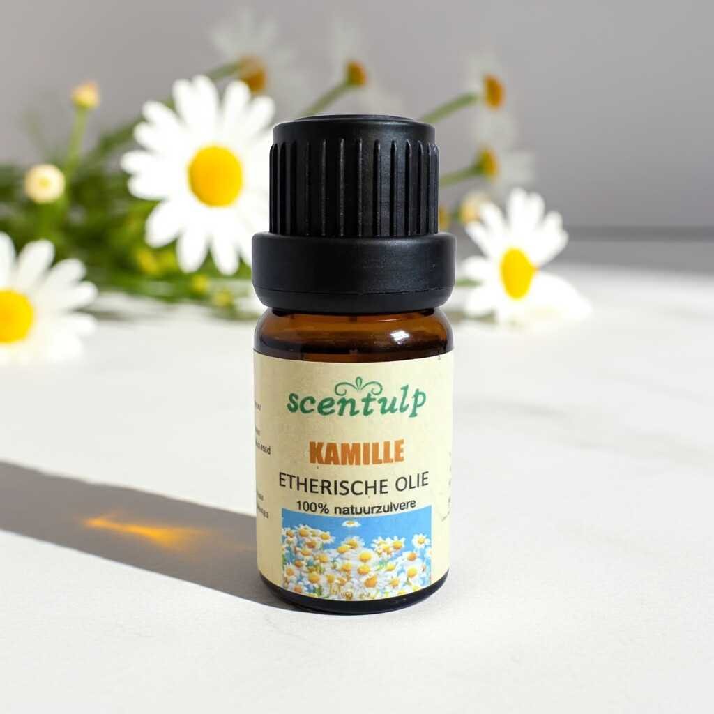 Pure kamille etherische olie in glazen fles - 100% natuurzuivere ontspannende olie uit Egypte