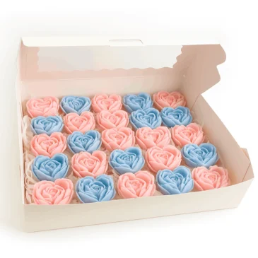 63f1fad4-3e90-4829-8202-531b2fa3a155 Rozen in roze en blauwe kleuren