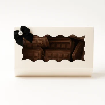d448575d-aba2-4d79-9310-d078a85e4b86 wax melts in wafelreep vorm op een waxbrander, met bloemen- en fruitgeuren