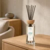 03-scentulp-citrus-gleam-200ml-lifestyle Scentulp Citrus Gleam geurstokjes 200 ml – Sinaasappel & Meloen