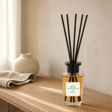 05-scentulp-vanilla-haven-100ml-lifestyle Scentulp Vanilla Haven geurstokjes 100 ml – Vanille
