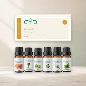 zomerlicht-oliecollectie-6x10ml-01-hero-v2 Zomerlicht oliecollectie met doos en zes Scentulp etherische oliën van 10 ml.